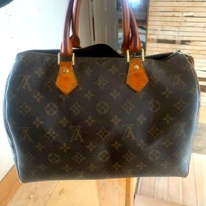 VINTAGE AUTHENTIC Louis Vuitton Speedy
